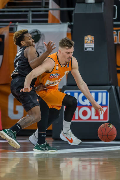 领先优势初 领先优势初