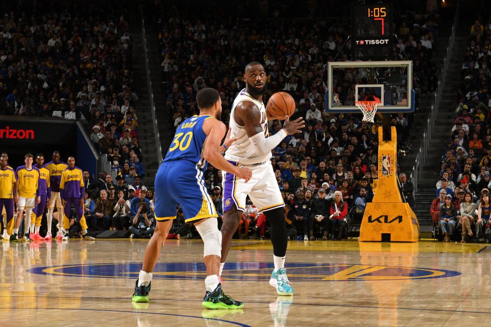 罗伊在第一 罗伊在第一