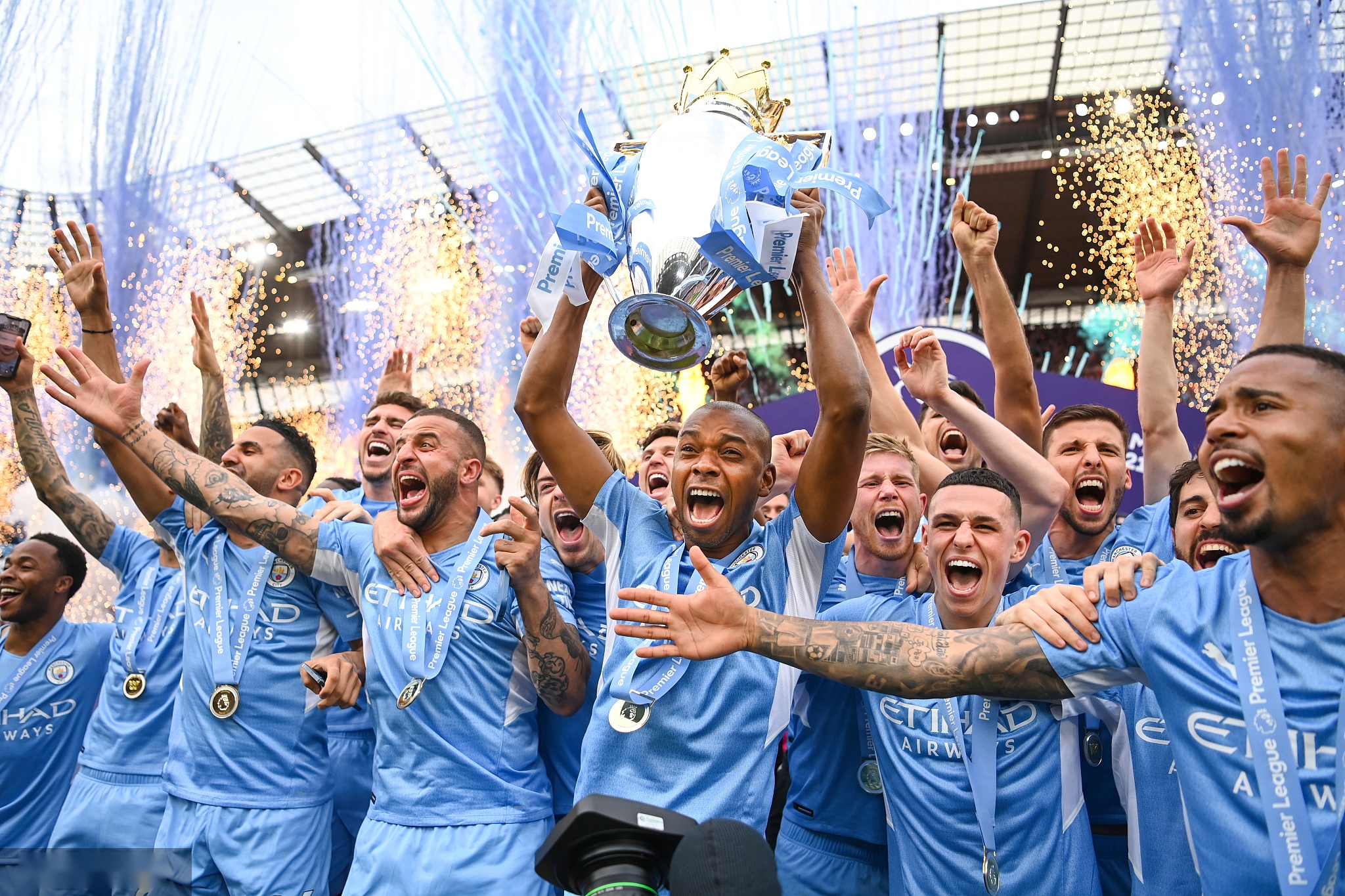 了8次助攻 了8次助攻