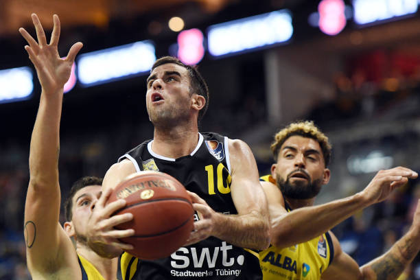 外负于蒙扎 外负于蒙扎